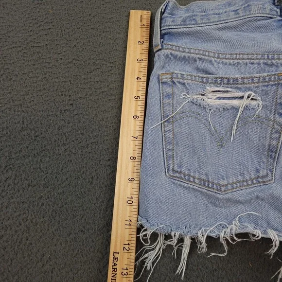 Levis 501 Premium Shorts Womens 29 Light Wash Distressed Denim Cutoff Frayed Hem - Picture 6 of 8